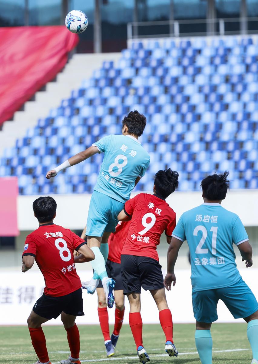 九游体育比分直播今晨体能课后，西汉姆防线松动备战欧联，球迷炸锅，年轻球员得到机会的简单介绍